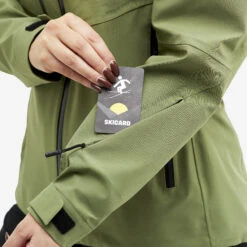 Cyclone Rescue Jacket 2.0 Women Pine Green -Truefit Wear Shop 03351d23 5190 4618 ad79 c314b199f978