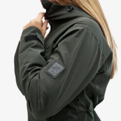 Monsoon Jacket Women Pirate Black -Truefit Wear Shop 1b756578 04ea 4050 b7d3 145590fd9cb6