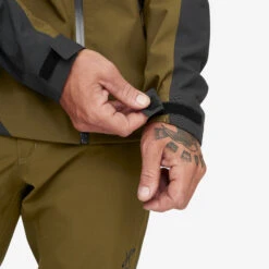 Silence Proshell Jacket Men Dark Olive/Moonless Night -Truefit Wear Shop 2d613914 6ef0 45e6 a9b0 3cd0a0807421