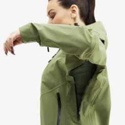 Cyclone Rescue Jacket 2.0 Women Pine Green -Truefit Wear Shop 3eb3c0e7 7e58 45fd bcc1 4cb8b3c125ee