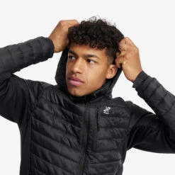 Radical Insulate Jacket Men Black -Truefit Wear Shop 54a7a1f8 7e5e 4199 af2a 8d8ead3fc4d1