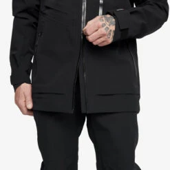Cyclone LX Jacket Men Black -Truefit Wear Shop 57ac9621 55e4 4d8b a25d 19c1f3c0a024