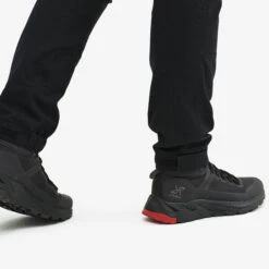 Nordwand Short Trousers Women Jetblack -Truefit Wear Shop 6221df03 adda 4f16 a673 300b8dc1897a