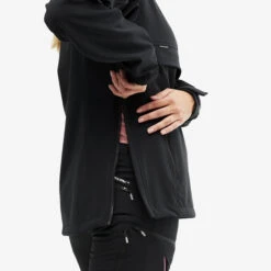 Hiball Anorak Women Black/Pink -Truefit Wear Shop 6e32a925 29c9 4730 87f9 9f1b3c6a5356