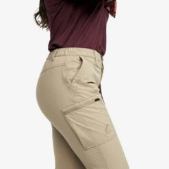 Loyal 3/4 Stretch Trousers Women Khaki -Truefit Wear Shop 9a239164 d0f9 4efb bb2d 9e51d0660a22