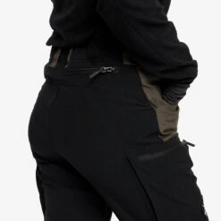 Wander Trousers Women Mud -Truefit Wear Shop bea48d9c 59b1 419c 8c4f fca236353ec7