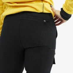 Nordwand Short Trousers Women Jetblack -Truefit Wear Shop ddeeecfe 1deb 4022 a2c3 b024cb82b423